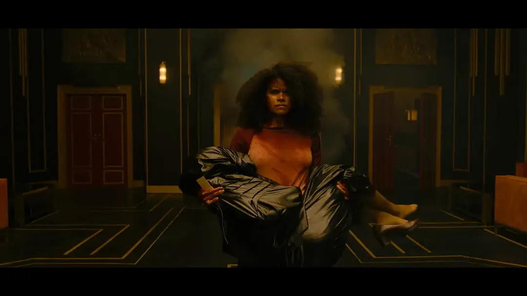 今年最佳B級爽片《殺的就是你/殺死你/他們要殺你》來了，夯爆了！