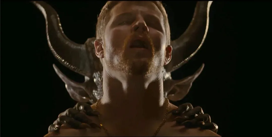 2024最新生猛爽片《魅魔》，擦边女网红，本色出演限制级恐怖片