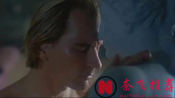 这部美国90年代老电影《盒装美人/情碎海伦娜》好变态，我好喜欢！