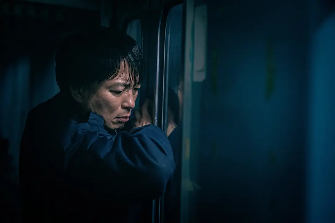 女子爲了追求流量，竟做起了靈異采訪，韓國近期熱門恐怖電影《詭異列車/地嚇鐵/怪異列車》