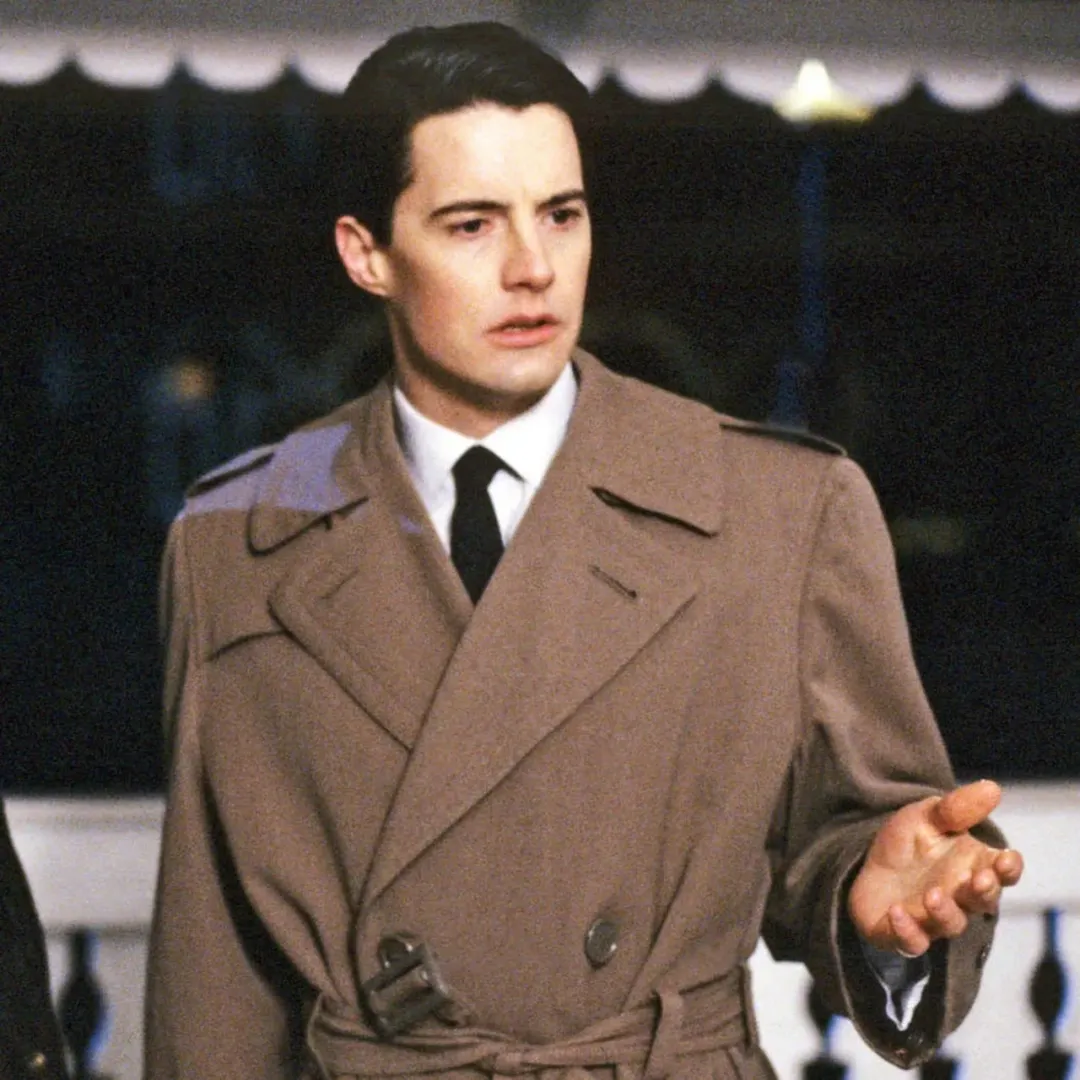 美女如雲，出軌不斷，這部獲艾美獎8項大獎的懸疑美劇《雙峰》不可多得！