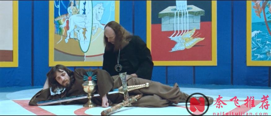 影史猎奇尺度之最，这部墨西哥电影《圣山》每一帧都看呆了！