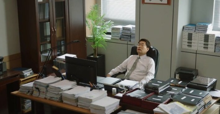 全程高能！越看越上瘾，这部犯罪韩剧《法官大人》，竟然如此生猛