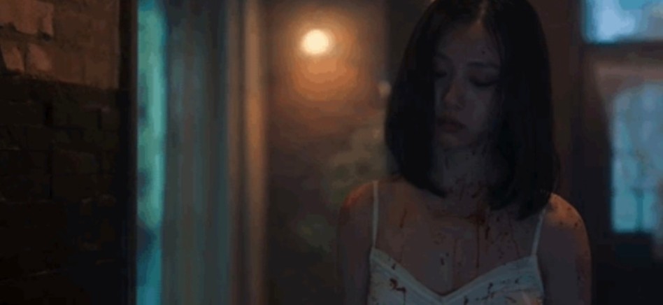 Netflix新上惊悚韩剧《无声蛙鸣》：神秘女子入住偏僻度假民宿露出女魔头本性！