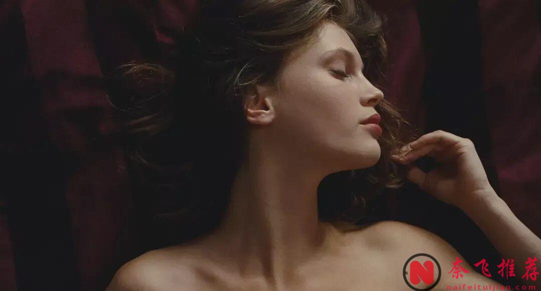 尺度与颜值并存，这部欧洲佳作《花容月貌/我要…17岁/美丽.诱惑》把敢拍与会拍特质发挥到了极致！