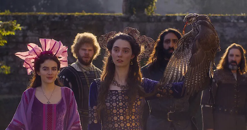 网飞黑色荒诞喜剧《翡冷翠十日谈》，简直离了大谱