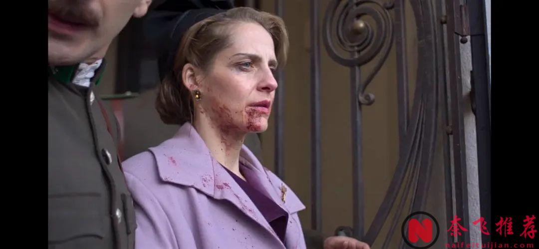 婚後生活壓抑的女主透過走進另一個女生的生活逐漸找回自我，Netflix最新犯罪片《她殺之心》！