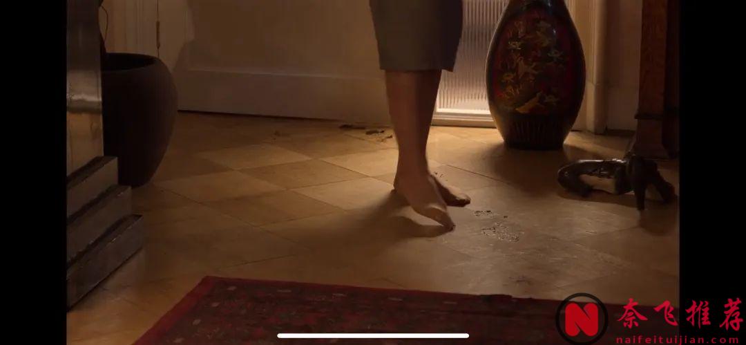 婚後生活壓抑的女主透過走進另一個女生的生活逐漸找回自我，Netflix最新犯罪片《她殺之心》！