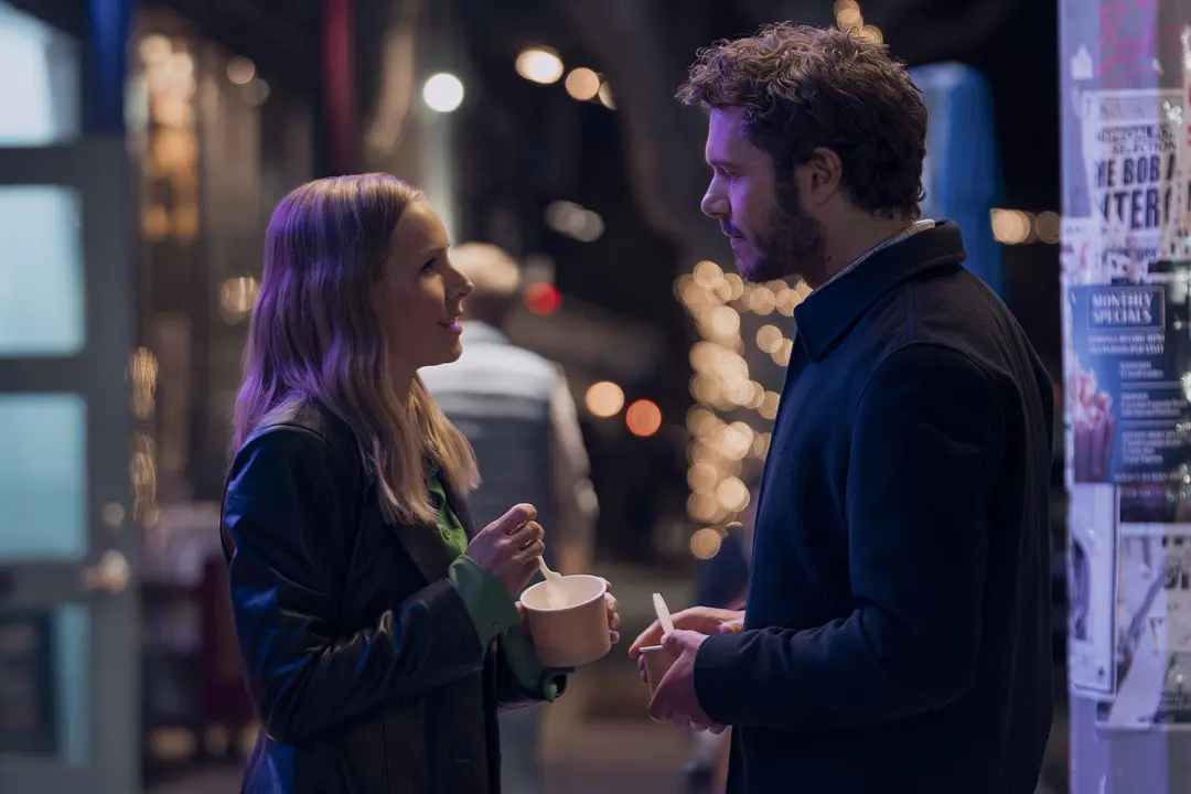 Netflix爱情喜剧《天作不合的我们》烂番茄95%，这部尺度有点大的爱情喜剧有点意思！