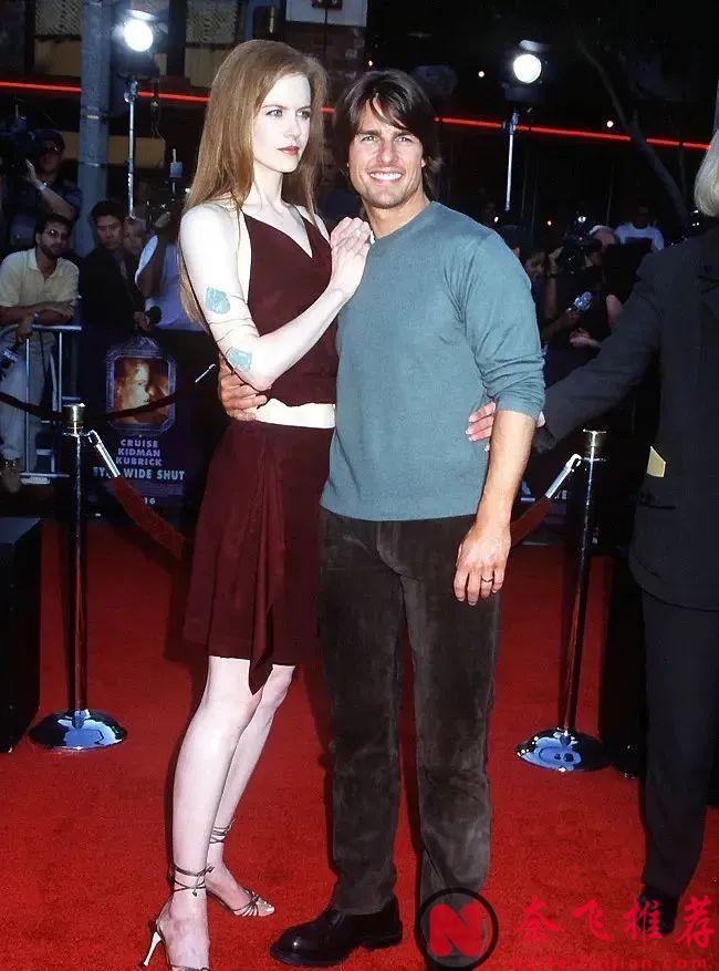 A24出品的《乖女孩/小心肝儿》，白富美CEO与小鲜肉员工大玩主仆游戏！