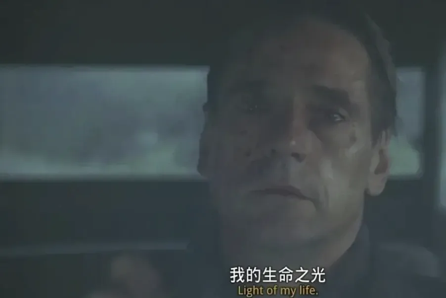 大师出品的《洛丽塔/萝莉塔》是一部情欲片，更是一部文学史上的经典制作，美得高级！