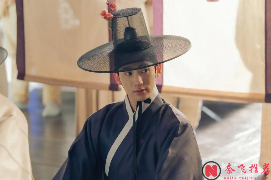 Netflix今日新上韓劇《吞金》，題材禁忌大膽！男主身份的疑惑吊足了觀眾的胃口，果然好看！