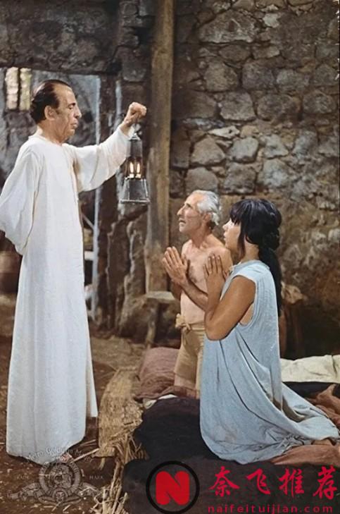 Netflix新黑色大尺度喜劇《翡冷翠十日談》，末日危機籠罩下，貴族們齊聚一堂卻各懷鬼胎！