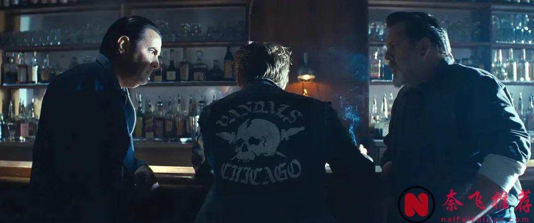 與摩托車相關的電影《摩托騎士/不羈騎士》，開頭也很有趣，後段卻很乏力！