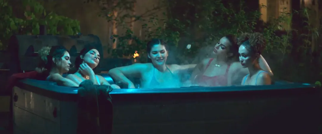 十分養眼的驚悚新片《名模夜驚魂》：名模與不法之徒鬥智鬥勇！