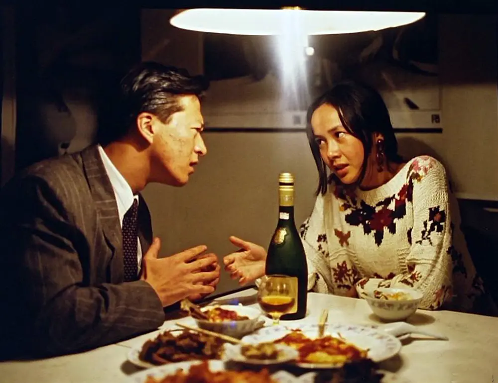 冷门电影佳作《秘夫妻》，故事很残酷，人性的黑暗面展现的一览无余！