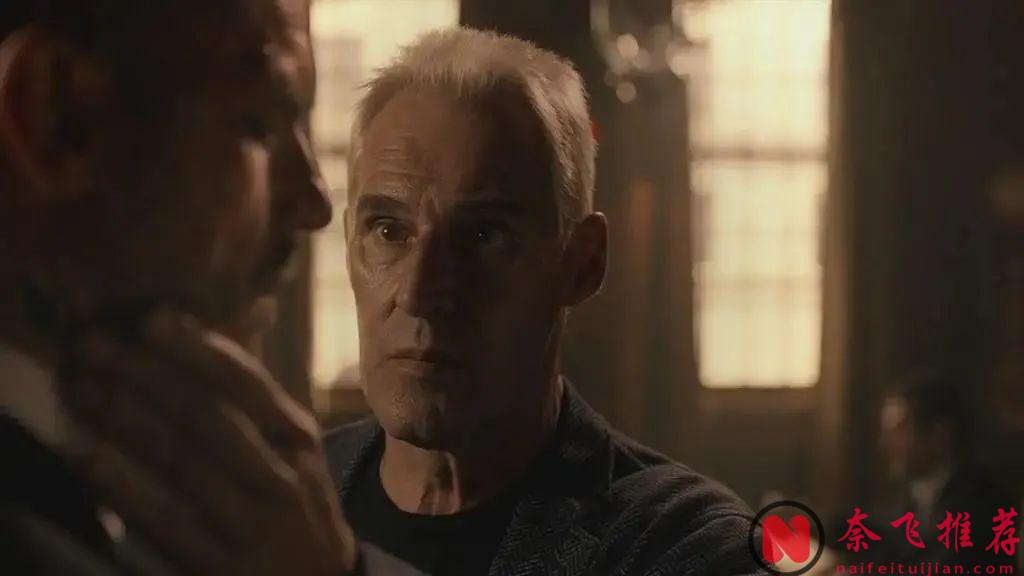 包含很多肉体和血浆的劲爆动作片《黑吃黑/窃盗警长S1》，无删减版本是真好看！