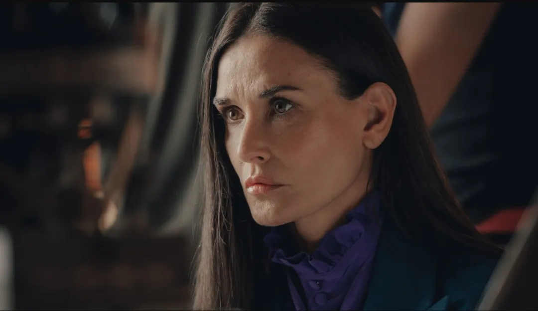 尺度大到咂舌，這R級影片《某種物質/完美物質/懼裂》，竟然斬獲國際大獎！