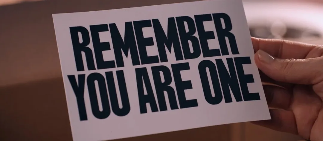 尺度大到咂舌，這R級影片《某種物質/完美物質/懼裂》，竟然斬獲國際大獎！