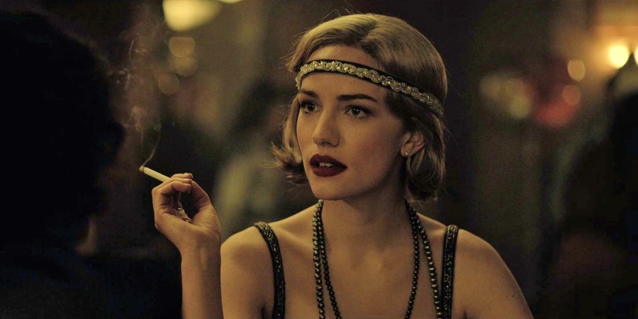 鬼入侵後最強恐怖影集「厄舍府的崩塌」！裸露影射鴉片帝國塞克勒家族！