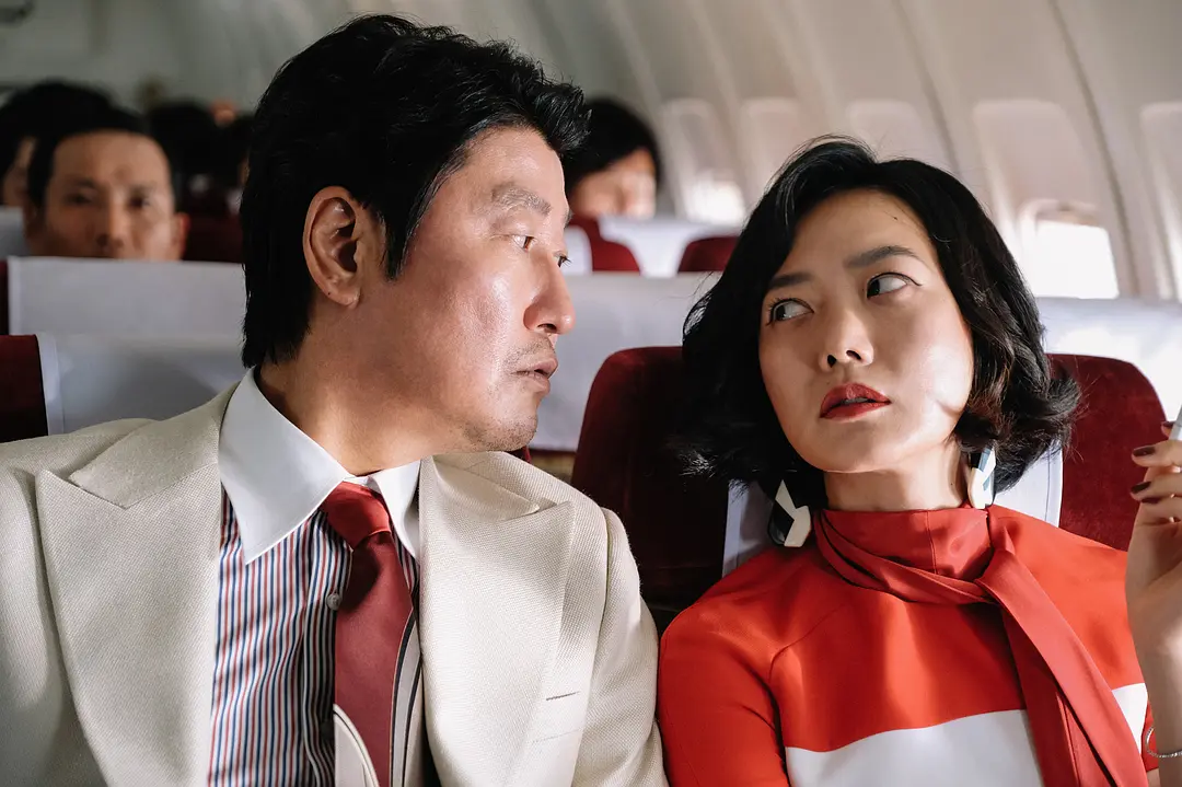 全程炸裂的韓國犯罪電影《麻藥王/毒梟》，娶了大嫂之後，走向人生巔峰