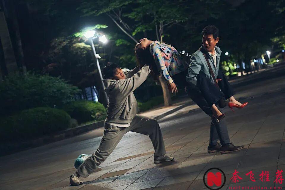 又一部懸疑電影《惡魔搬進來了/我的鄰居是惡魔/凌晨兩點的惡魔》，女神突破演繹，出乎意料地看哭