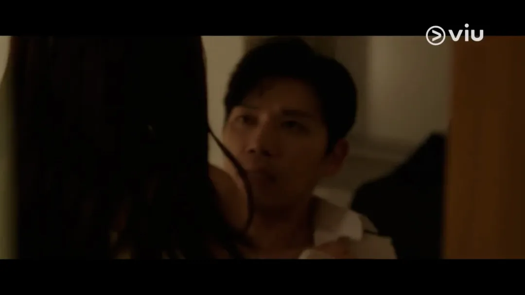 这部韩剧《好搭档》太猛了吧，刚开播，菜鸟律师就亲眼目睹上司老公出轨