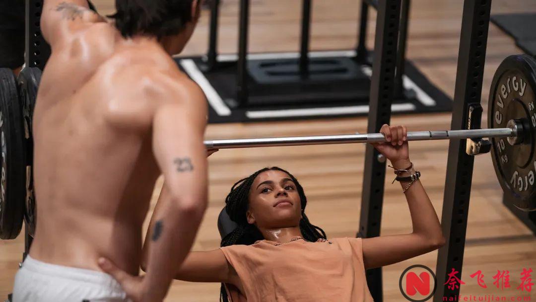 美好肉体还得看西班牙？妮可·基德曼继续疗愈“完美陌生人”