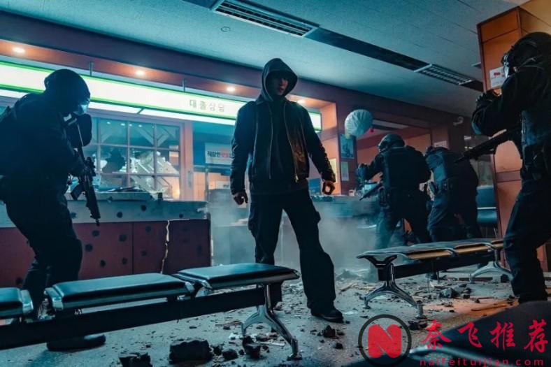 一口氣放出全集，Netflix又出爆款韓國奇幻漫改劇《現金英雄/金錢俠》！