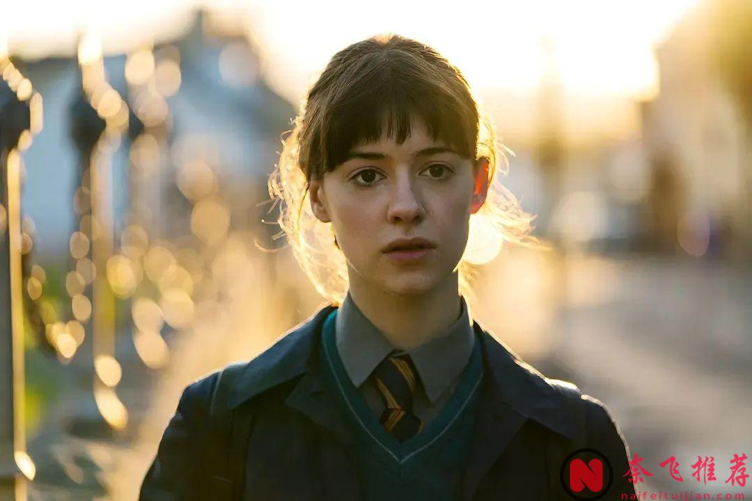 《龍捲風/龍捲風暴》女主大尺度劇《正常人/普通人類》！每集都有船戲...即文藝又肉慾...