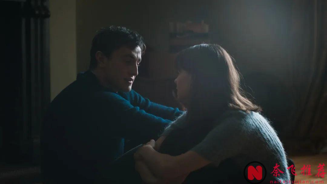 《龍捲風/龍捲風暴》女主大尺度劇《正常人/普通人類》！每集都有船戲...即文藝又肉慾...