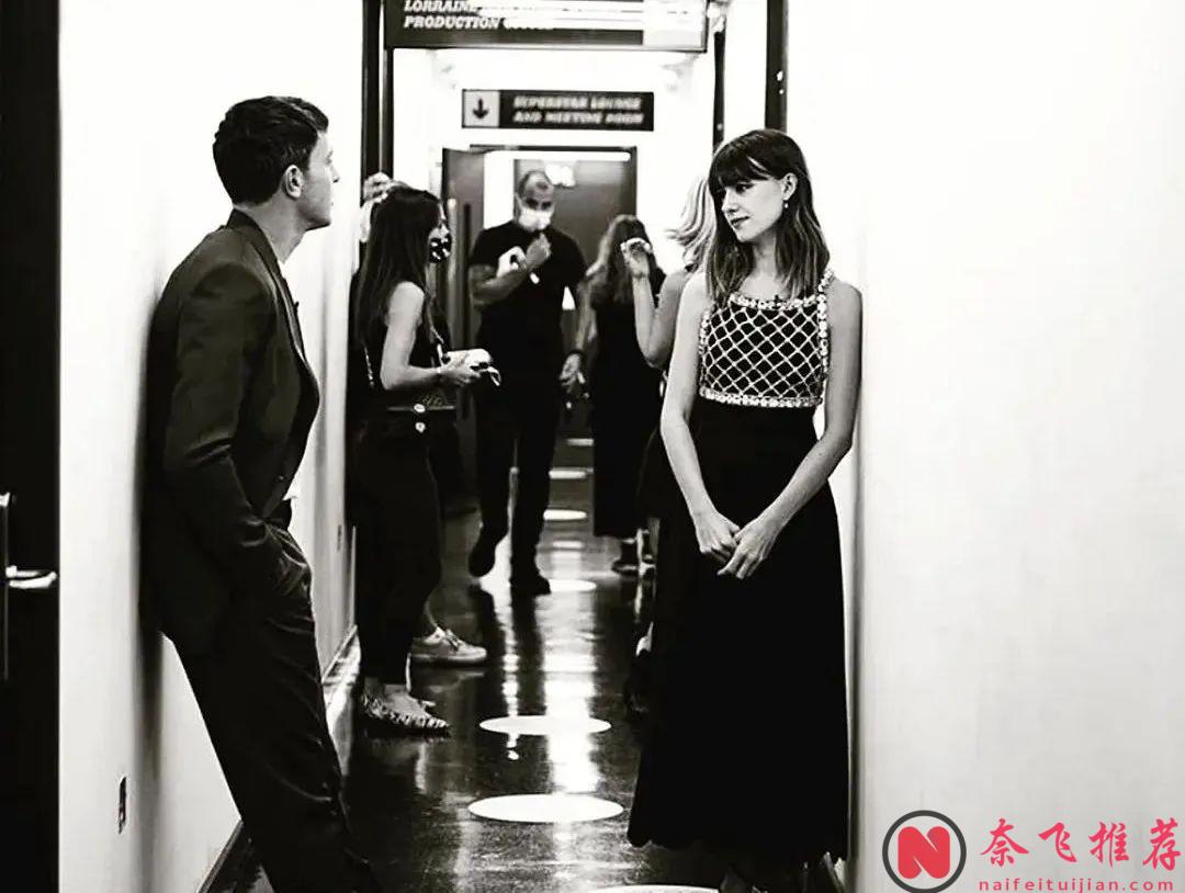 《龍捲風/龍捲風暴》女主大尺度劇《正常人/普通人類》！每集都有船戲...即文藝又肉慾...