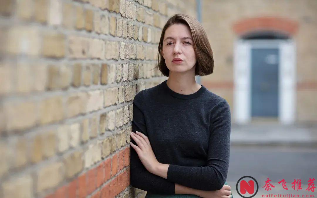 《龍捲風/龍捲風暴》女主大尺度劇《正常人/普通人類》！每集都有船戲...即文藝又肉慾...