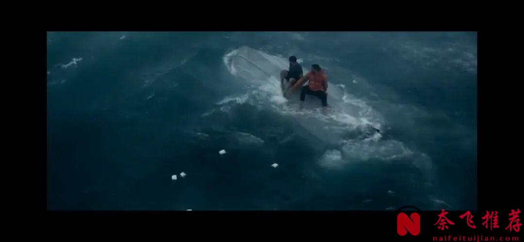 真实事件改编的美国片《一线希望/一线生机》，让人潸然泪下的海难救援奇迹！