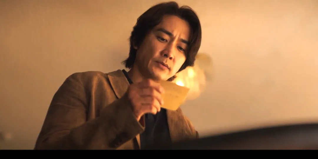 韓國大尺度新作《隱藏的面孔/窺鏡/破.鏡.欲》成為5年來最賣座的韓國影片！