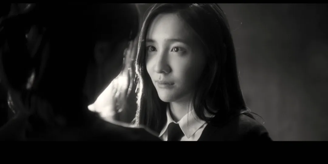 韓國大尺度新作《隱藏的面孔/窺鏡/破.鏡.欲》成為5年來最賣座的韓國影片！