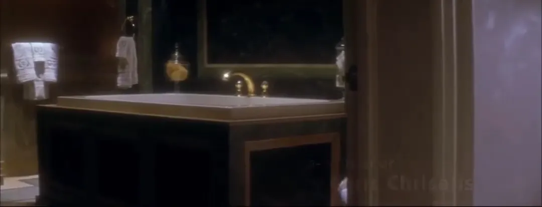 女星为艺术的电影《何处寻真相/赤裸真相》，压抑后的人性，被低估了