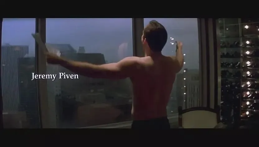 家庭温情电影《居家男人/梦里情缘》，穿越平行时空从富翁沦为汽修工，却让我体会到了不一样的温暖！