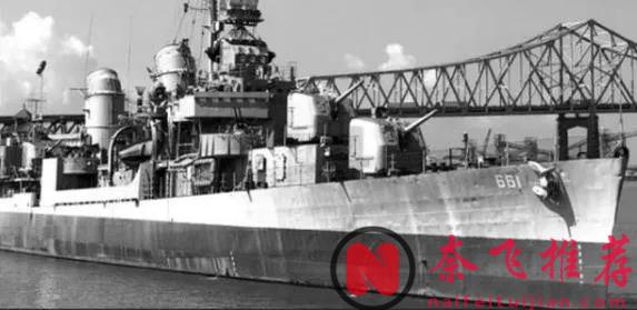 影帝坐镇的《灰猎犬号/怒海战舰 / 雷霆战舰：猎犬号》绝对是二战海战片中的佼佼者！