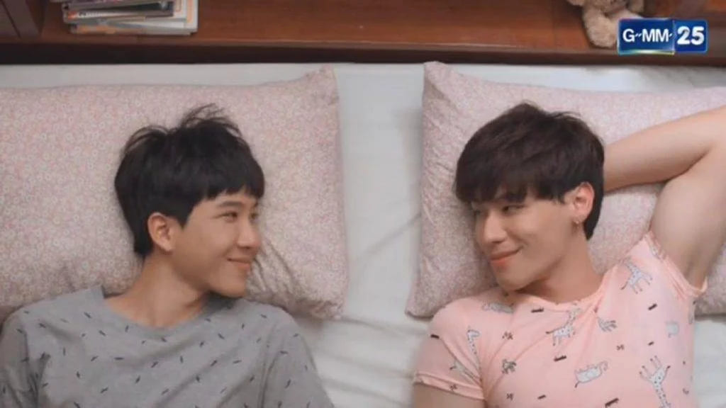 BL耽美剧推荐！12部亚洲剧集入门必看《语意错误》男角超高颜值「摸头杀」