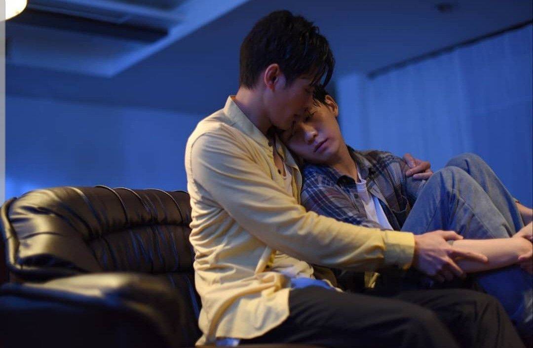 BL耽美剧推荐！12部亚洲剧集入门必看《语意错误》男角超高颜值「摸头杀」