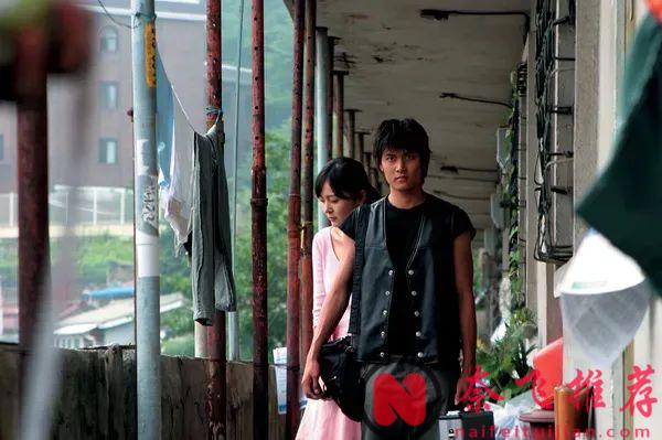 这部尺度与脑洞齐飞的韩国电影《空房间/感官乐园/空屋情人》全片几乎没有对白，但每一帧画面都在咆哮！