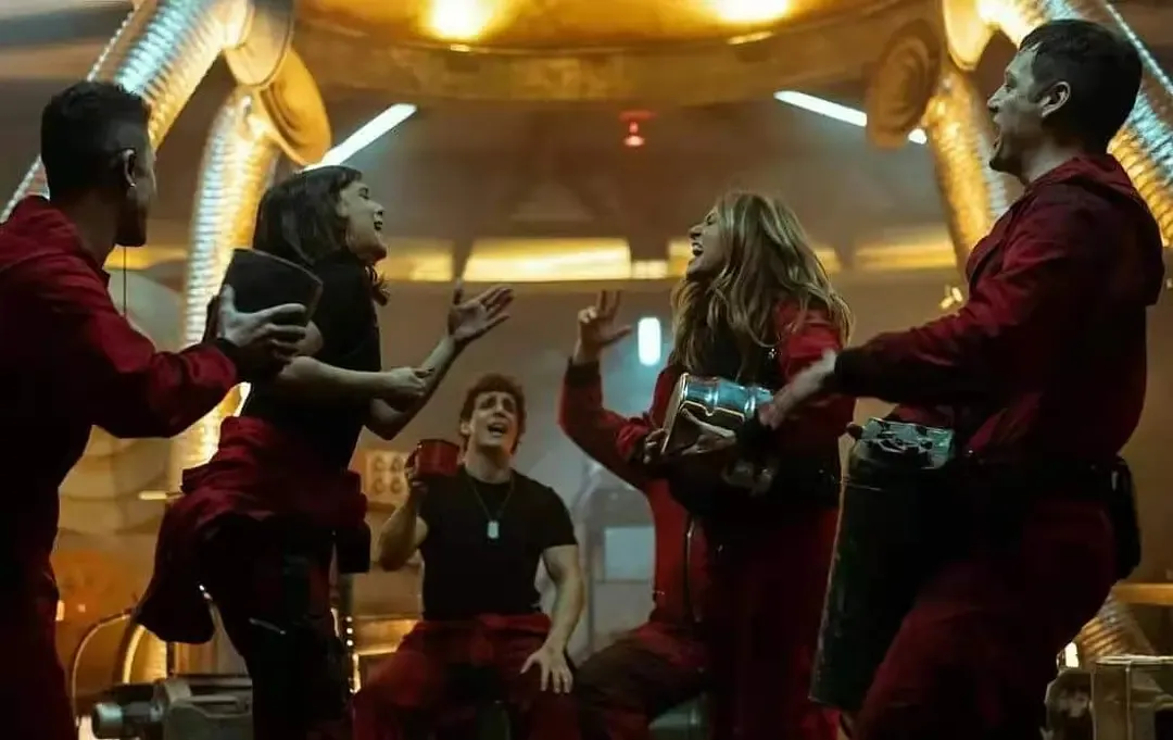 季季封神，Netflix这部悬疑神剧《纸钞屋/纸房子》真是百看不厌！