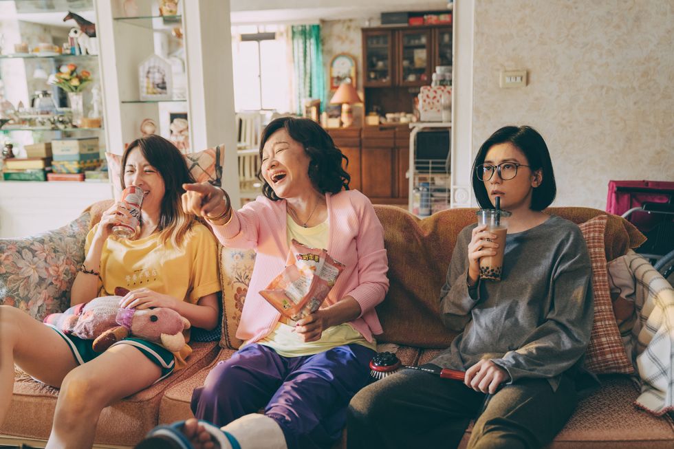 Netflix《妈，别闹了》比莉、贾静雯、柯佳嬿的爱情语录！「男人糊涂一时，女人糊涂是一辈子。」