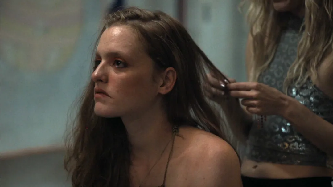 希腊冷门尺度佳作《动物》，娱乐至死的动物！