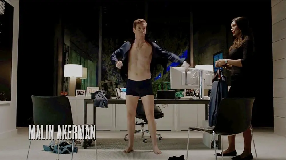 這部堪比「紙牌屋」的高智商金融博弈美劇《億萬/財富戰爭》，有尺度有顏值，超愛！