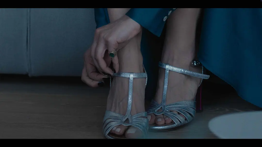 不愧是Netflix，这部中产阶级妻子与按摩师邂逅引发的婚姻危机剧集《忠贞》，反应了当代中年婚姻的现状！