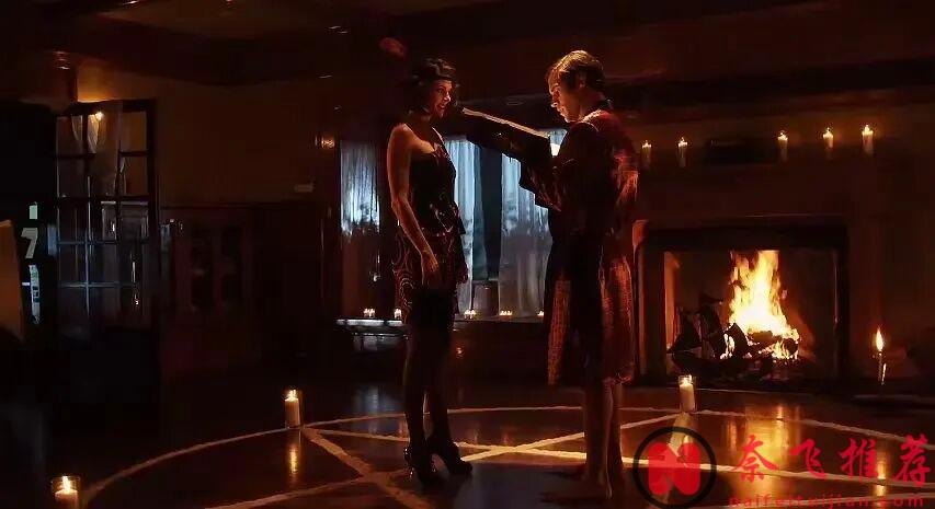 每一句枕边细语背后都可能藏着扭转乾坤的密码，HBO这高品质惊悚剧《蛇蝎美人》太刺激了！