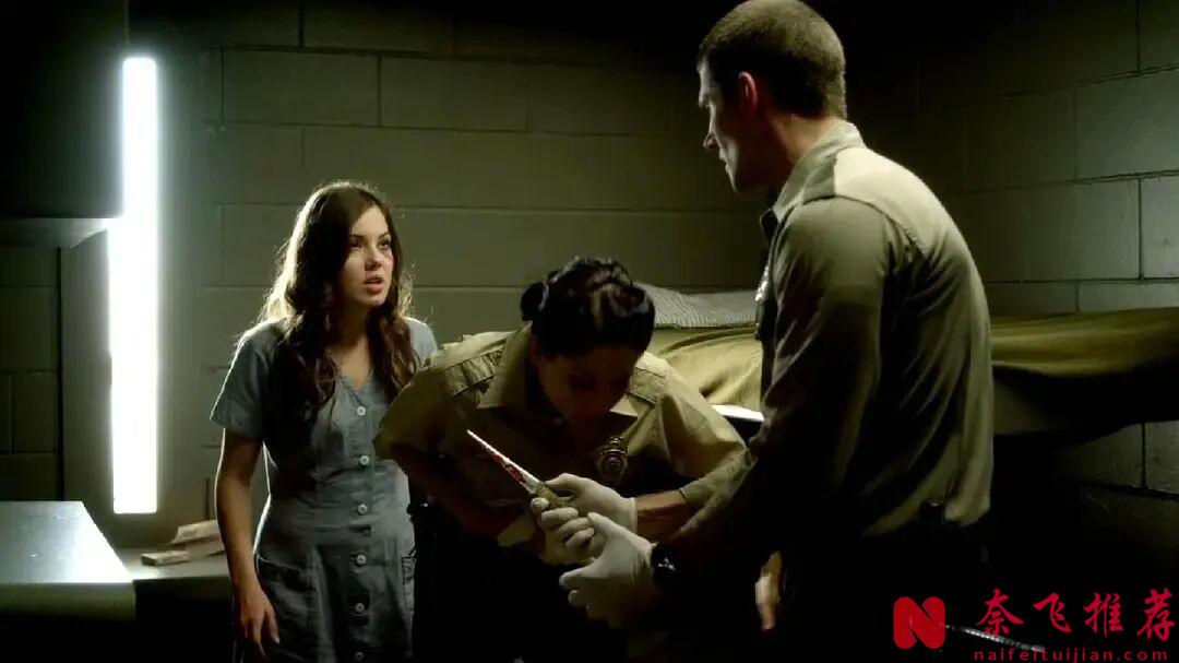 每一句枕边细语背后都可能藏着扭转乾坤的密码，HBO这高品质惊悚剧《蛇蝎美人》太刺激了！