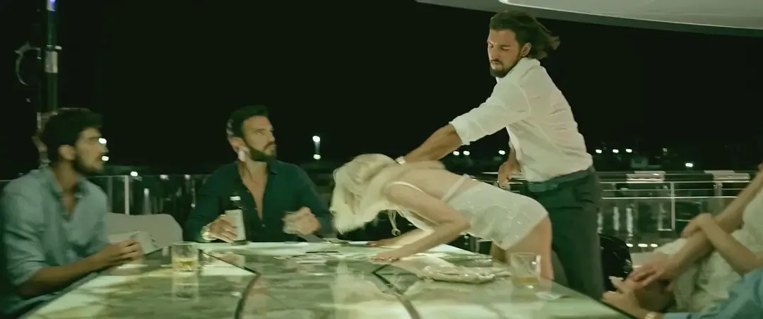 遭十几个国家禁播的《迪拜的女孩》，内容禁忌题材敏感，女主要多大勇气才能演完